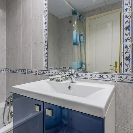 Sensacional 2 Hab 2 Banos 4 Pax Aljarafe Metro *